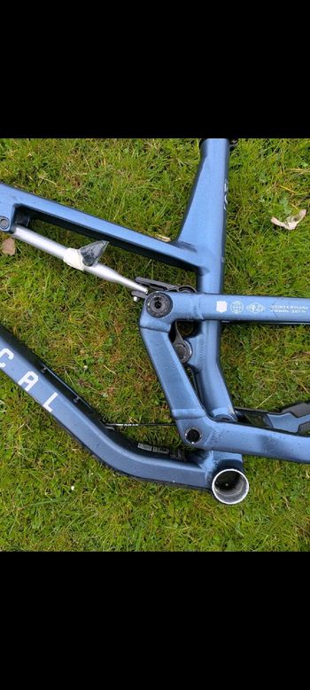 Used Commencal META SX V5 RACE 2023 2023 Mountainbike, Blu — image 4 of 8