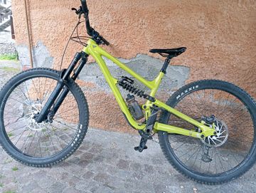 Used YT Industries Capra CORE 1 29 2024 2024 Mountainbike, Green, 29 — image 1 of 4