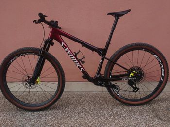 Specialized Epic World Cup 2024 Mountainbike usato, Rosso — immagine 4 di 12