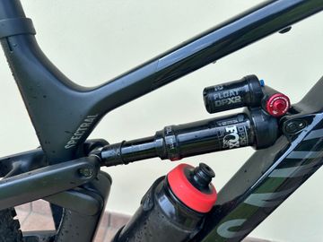 Tweedehands Canyon Spectral 29 CF 8 2021 2021 Mountainbike — afbeelding 12 van 14