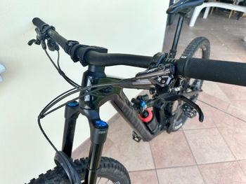 Canyon Spectral 29 CF 8 2021 2021 Mountainbike usato, Nero — immagine 6 di 14