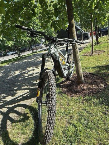 Used YT Industries Decoy CORE 4 MX 2024 2024 Mountainbike, Light Gray, 29, 27.5 — image 3 of 7