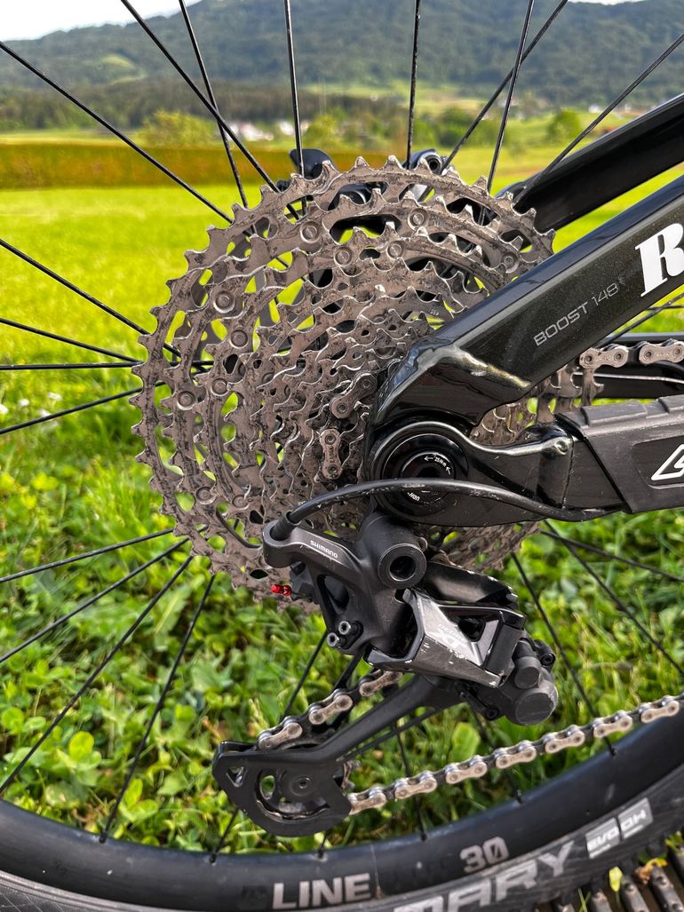 Used Trek Slash 7 2022 2022 Mountainbike, Grün, 29 — image 3 of 5