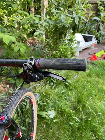 Used Specialized Epic SRAM X0 2014 Mountainbike, Red — image 11 of 15