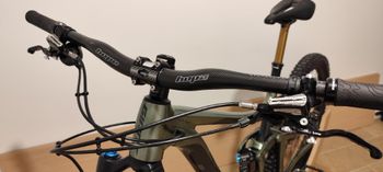 Used Giant Reign 29 2 2020 2020 Mountainbike, Green, 29 — image 7 of 14