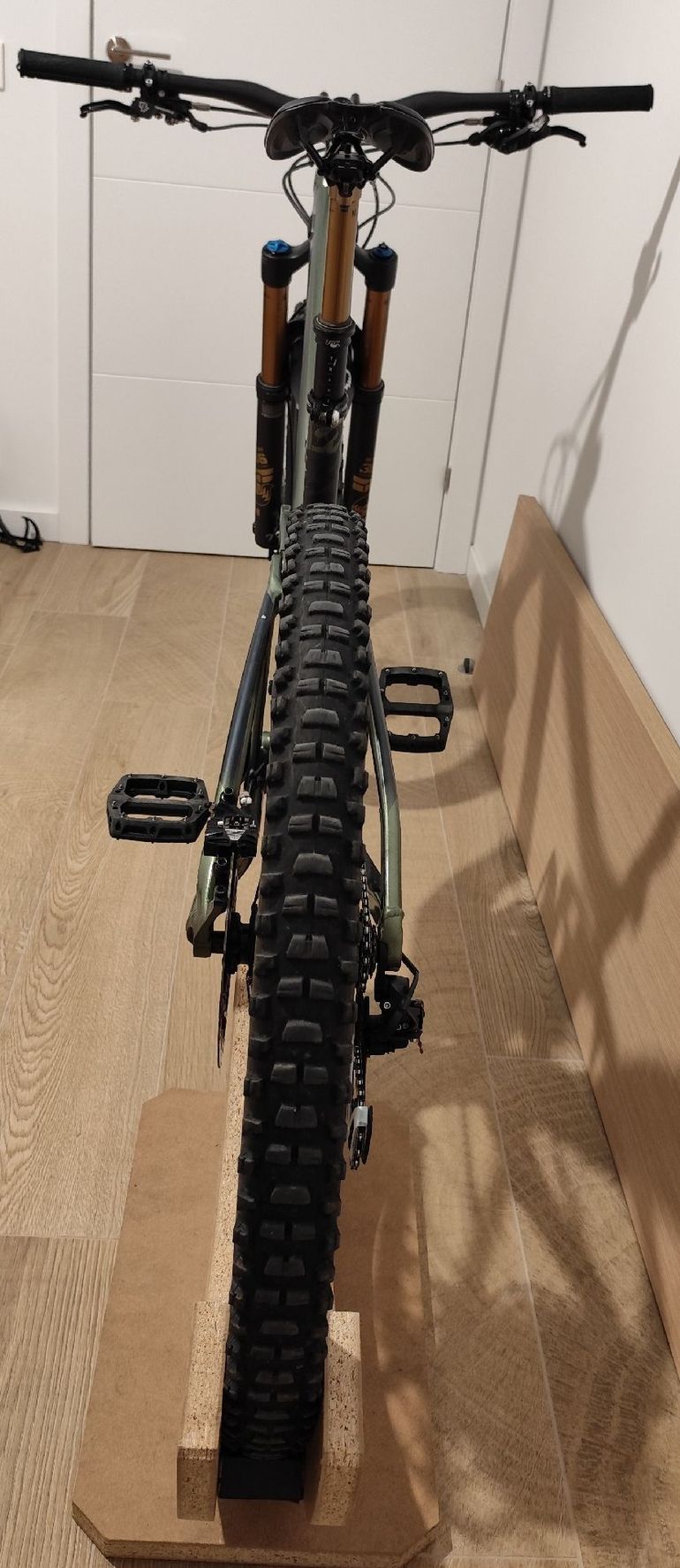Used Giant Reign 29 2 2020 2020 Mountainbike, Green, 29 — image 5 of 14
