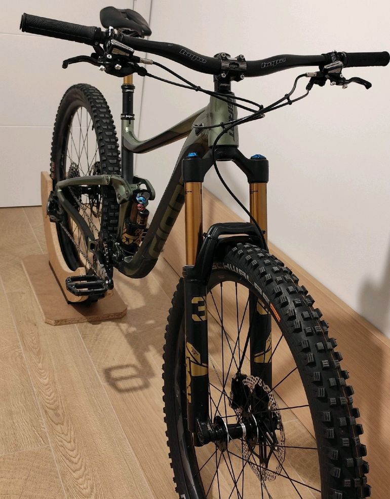 Used Giant Reign 29 2 2020 2020 Mountainbike, Green, 29 — image 2 of 14
