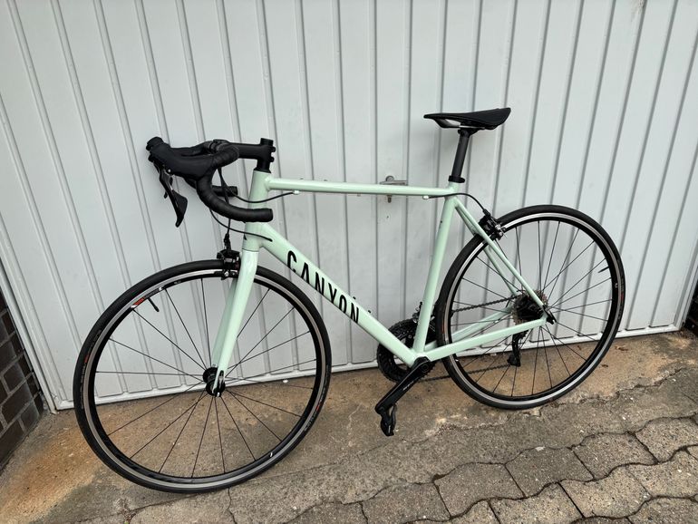 Used Canyon Endurace 7 RB 2023 2023 Road & Gravel — image 2 of 9