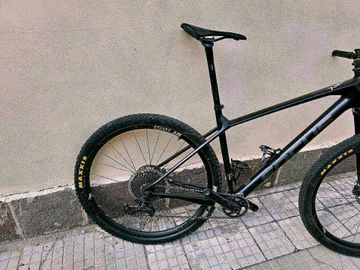 Gebrauchtes Focus RAVEN MAX Team 2018 2018 Mountainbike, Schwarz, 29 — Bild 2 von 8