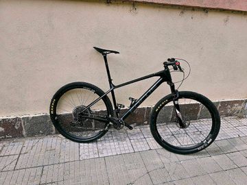 Używany Focus RAVEN MAX Team 2018 2018 MTB