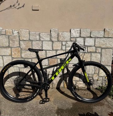 Used Trek Procaliber 9.6 2021 2021 Mountainbike, Black, 29 — image 2 of 6