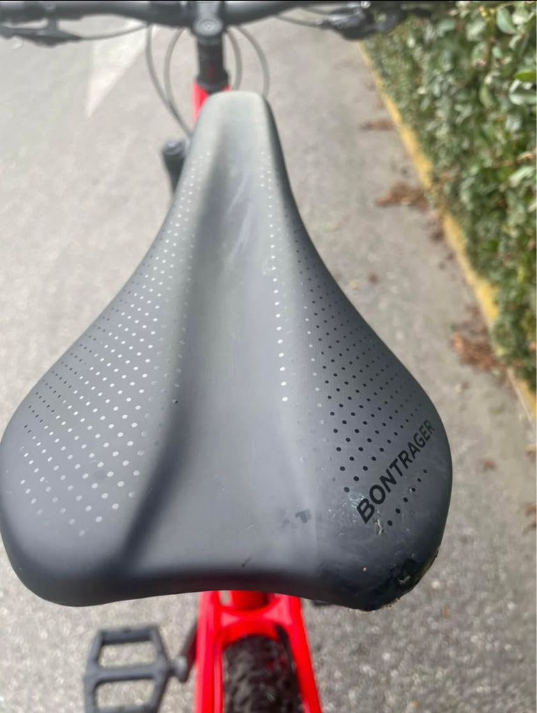 Trek Top Fuel 5 2024 2024 Mountainbike usato, Rosso — immagine 7 di 7