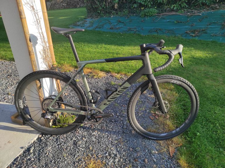 Used Canyon Grail CF SLX 8 AXS 2024 2024 Road & Gravel, Light Gray — image 1 of 3