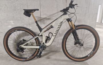Used Canyon Neuron CF 9 SL 2022 2022 Mountainbike, Black, 27.5, 29 — image 2 of 9