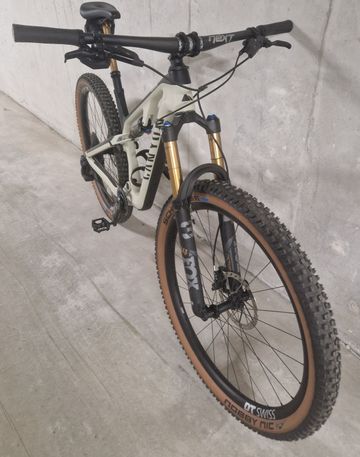 Used Canyon Neuron CF 9 SL 2022 2022 Mountainbike, Black, 27.5, 29 — image 5 of 9