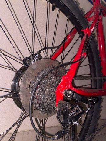 Used DECATHLON VTT 2024 Mountainbike, Rot — image 8 of 8