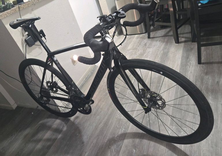 Used Specialized Tarmac Pro Disc Race UDi2 2016 2016 Road & Gravel, Black — image 2 of 3