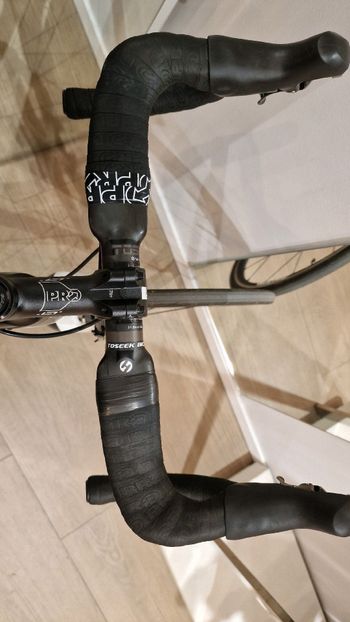 Tweedehands Giant TCR Advanced Pro 1 2017 2017 Road & Gravel — afbeelding 7 van 10