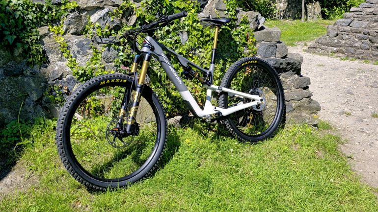 Used Rocky Mountain Instinct Carbon Frameset Frameset 2024 Mountainbike, Light Gray — image 1 of 4