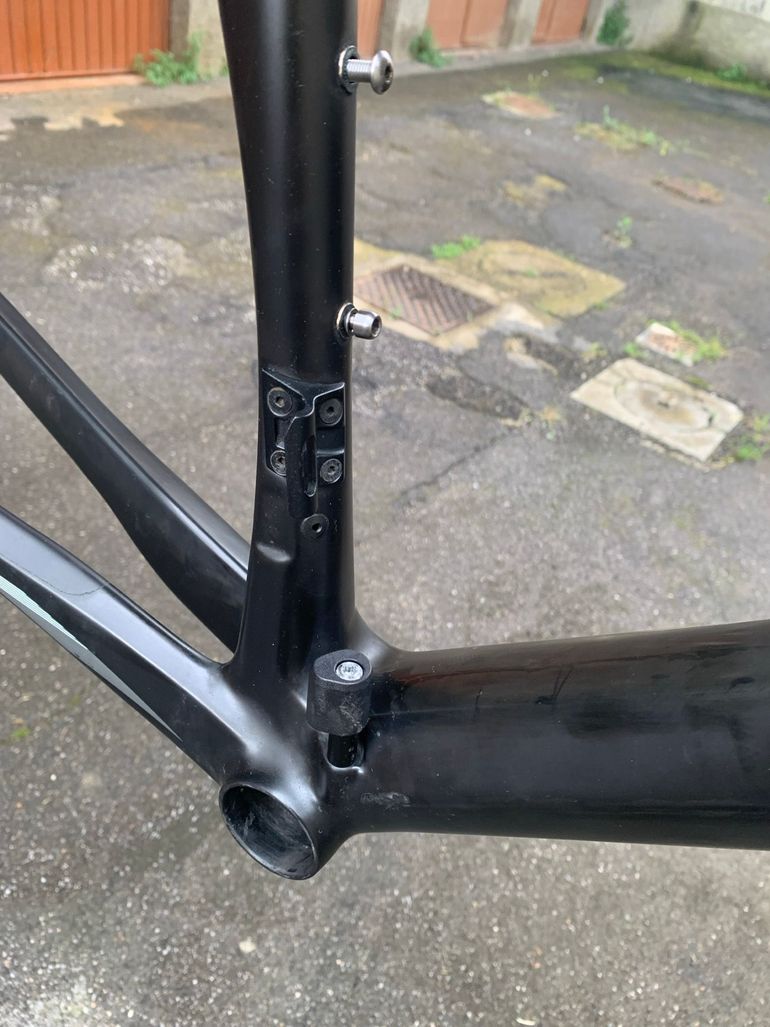 Used BMC Roadmachine 02 2020 Road & Gravel, Black — image 10 of 17