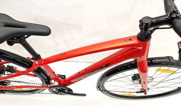 Used Trek 2 2025 Road & Gravel, Red — image 4 of 12