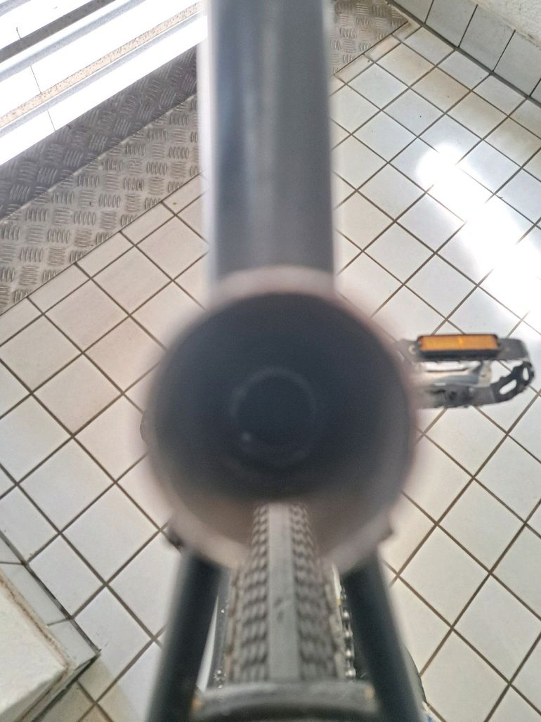 Used Specialized Sequoia 2018 2018 Road & Gravel, Black — image 3 of 7