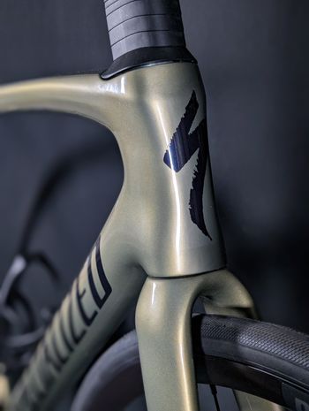 Used Specialized Tarmac SL7 Comp - Shimano 105 Di2 2025 2025 Road & Gravel — image 7 of 20