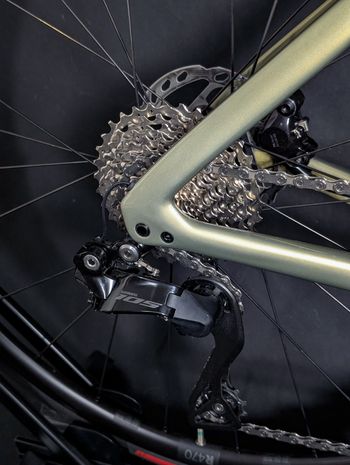 Used Specialized Tarmac SL7 Comp - Shimano 105 Di2 2025 2025 Road & Gravel — image 10 of 20