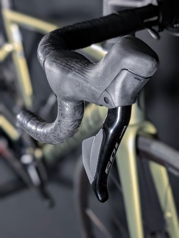 Used Specialized Tarmac SL7 Comp - Shimano 105 Di2 2025 2025 Road & Gravel — image 18 of 20