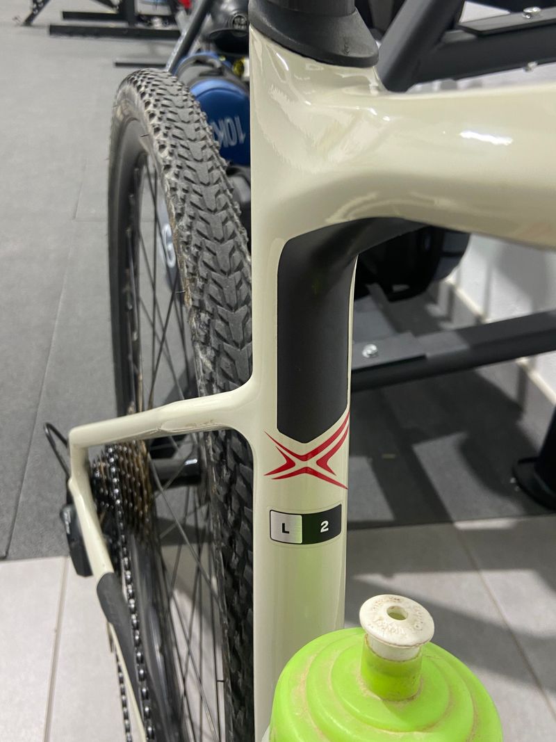 Gebrauchtes Giant Revolt Advanced 2 2020 2020 Road & Gravel, Weiß — Bild 8 von 8
