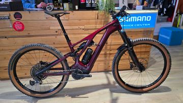 Używany Specialized Turbo Levo Expert 2022 2022 Mountainbike — zdjęcie 2 z 15