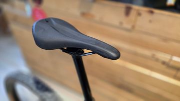 Używany Specialized Turbo Levo Expert 2022 2022 Mountainbike — zdjęcie 3 z 15