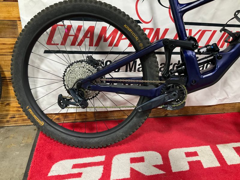 Used Specialized Enduro Comp 2022 2022 Mountainbike, Blue, 29 — image 2 of 5