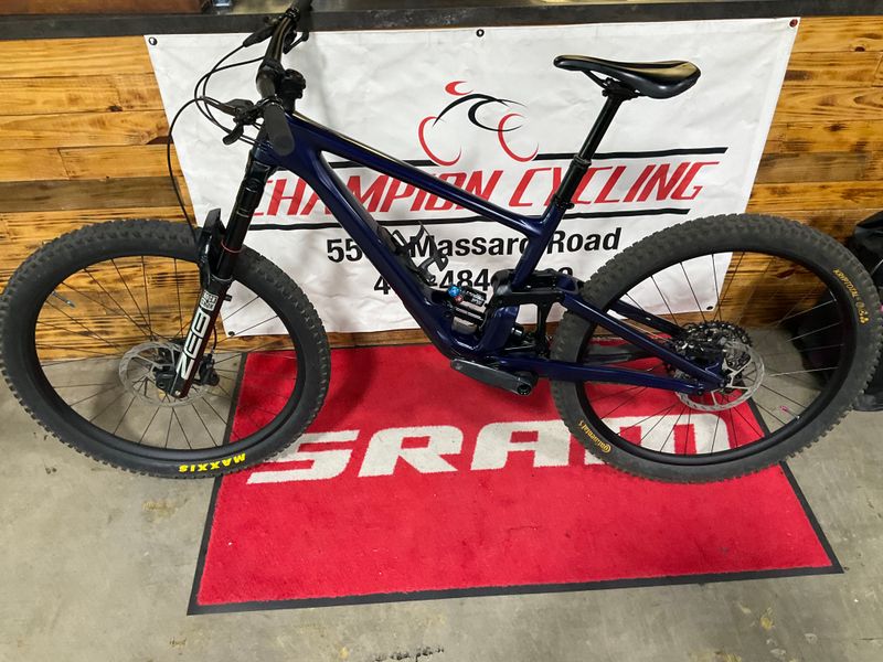 Used Specialized Enduro Comp 2022 2022 Mountainbike, Blue, 29 — image 4 of 5