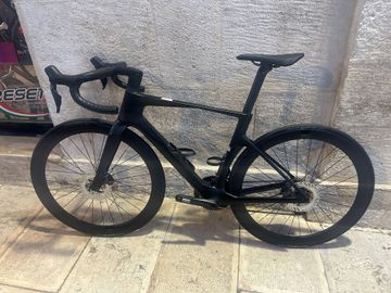 BMC Teammachine R 01 FOUR 2024 2024 Road & Gravel usato, Nero — immagine 1 di 10