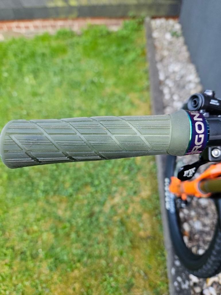 Używany Pivot Pro 2022 Mountainbike — zdjęcie 11 z 24