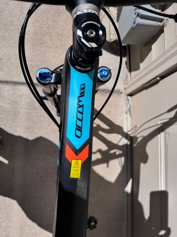 Used Orbea Occam Shimano SLX 2018 Mountainbike, Black — image 6 of 6