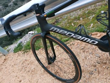 Megamo PULSE ELITE 15 SH12 2023 2023 Road & Gravel usato, Nero — immagine 3 di 8