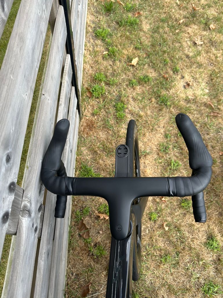 Used Canyon Aeroad Shimano Ultegra Di2 2023 Road & Gravel, Black — image 10 of 17
