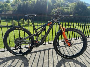 Gebrauchtes Specialized Evo Pro S-Works 2023 Mountainbike, Schwarz — Bild 1 von 6
