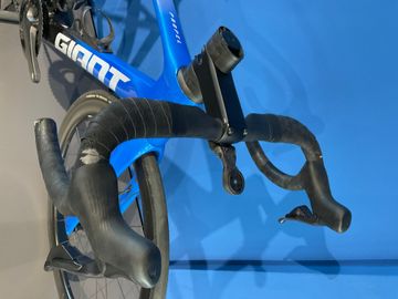 Używany Giant Propel Advanced Pro 0 2024 2024 Road & Gravel — zdjęcie 2 z 5