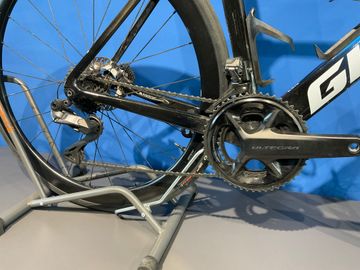 Używany Giant Propel Advanced Pro 0 2024 2024 Road & Gravel — zdjęcie 4 z 5