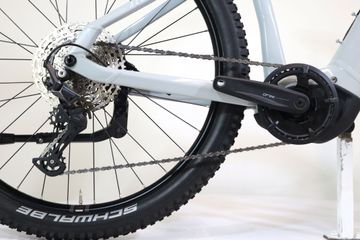 Used Haibike AllTrack Shimano Deore 2023 Mountainbike, Light Gray — image 4 of 6