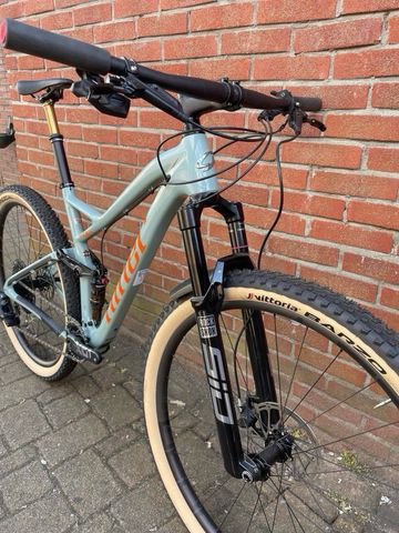 Niner Rkt SRAM X01 Eagle AXS 2023 Mountainbike d'occasion — image 3 sur 7