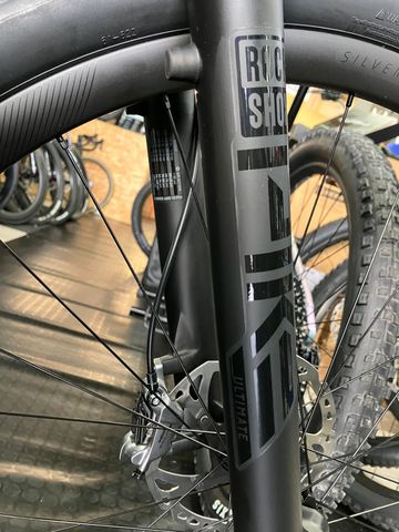 Scott Spark ST 900 Tuned 2023 2023 Mountainbike usato, Nero — immagine 9 di 11