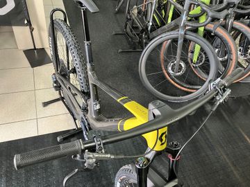 Scott Spark ST 900 Tuned 2023 2023 Mountainbike usato, Nero — immagine 5 di 11