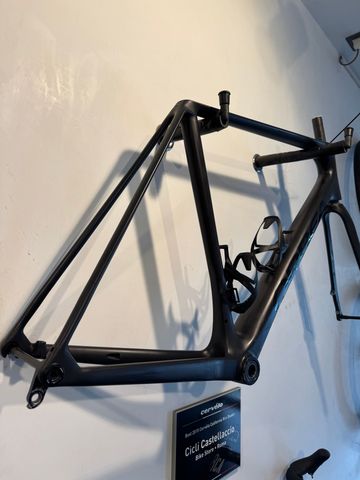 Orbea ORCA M20iLTD PWR 2024 Frameset 2024 Road & Gravel usato, Nero — immagine 3 di 5