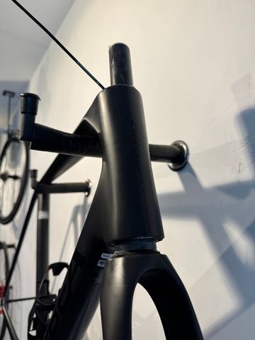 Orbea ORCA M20iLTD PWR 2024 Frameset 2024 Road & Gravel usato, Nero — immagine 4 di 5