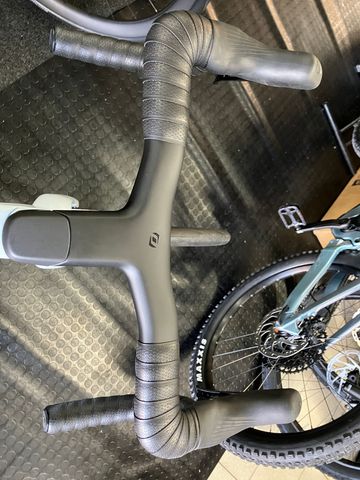Brugt Scott Addict RC Pro 2025 Road & Gravel — billede 8 af 9
