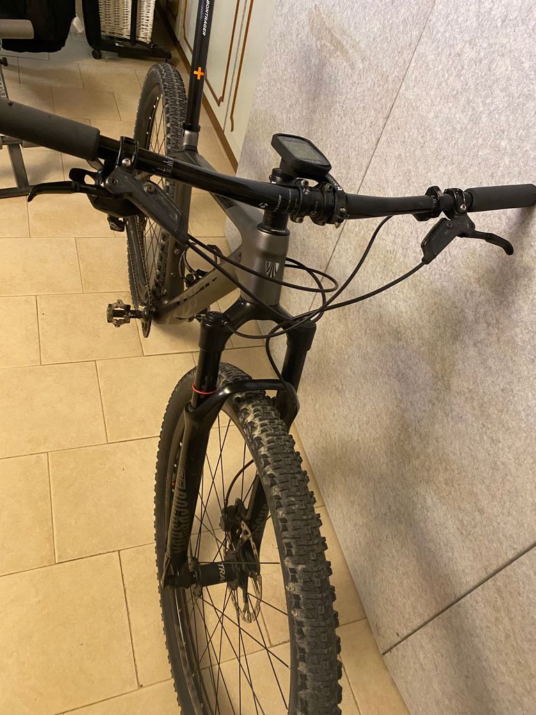 Trek Procaliber SRAM GX 2021 Mountainbike usato, Grigio chiaro — immagine 7 di 7